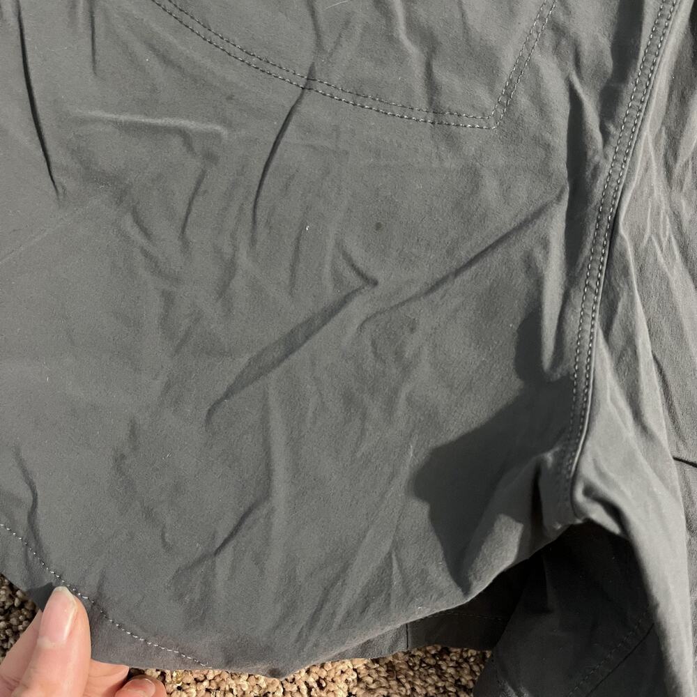 Patagonia Shorts Womens 12 Gray Hiking Walking Lightweight Quick Dry Zip‎ Pocket - Picture 7 of 13